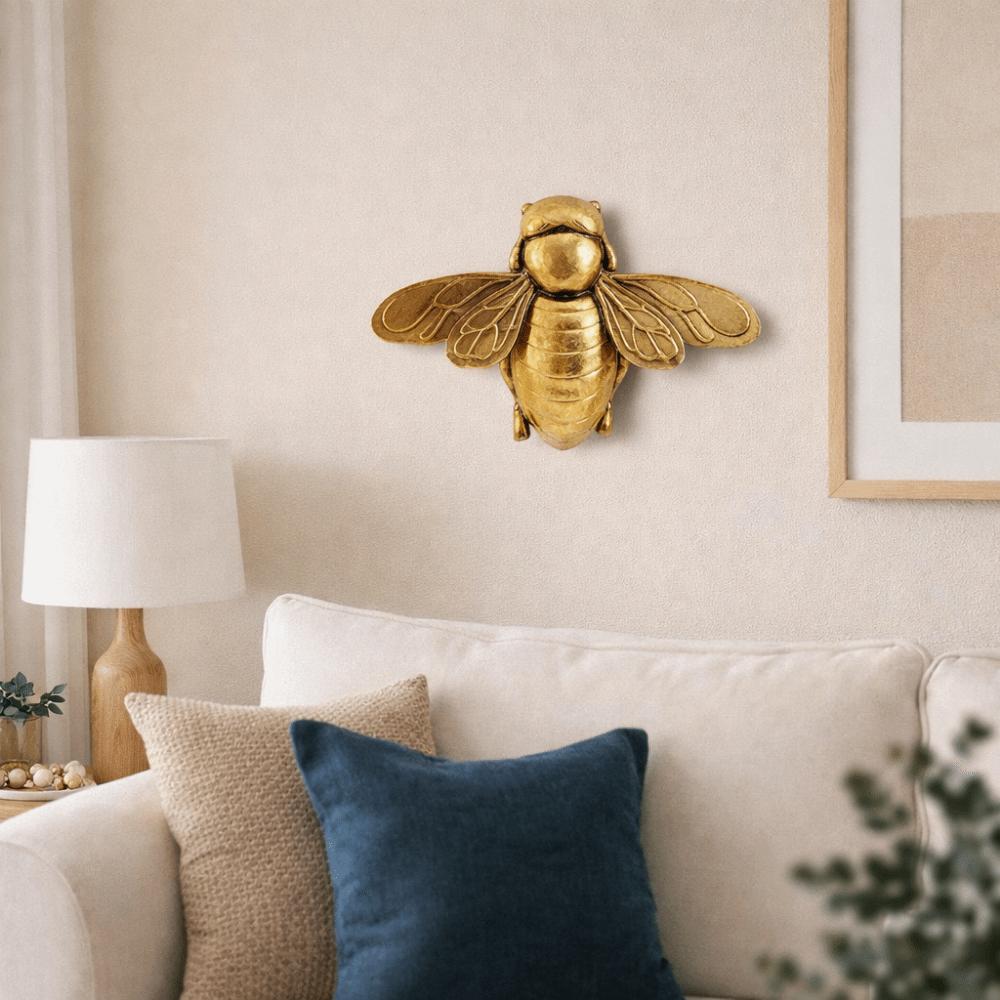 Unique 3D Golden Bee Wall Sculpture Handcrafted Resin Wall Lamp Decoration Hanging Decorative Animal Sculpture For Gallery Wall