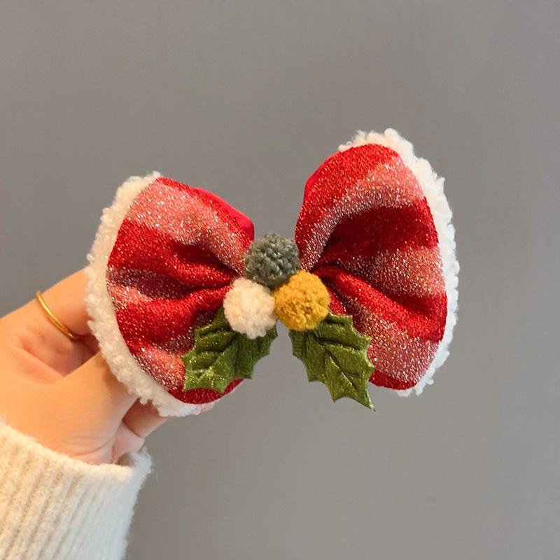 3D Christmas Hat Hairpin: Festive Bangs & Hair Clip