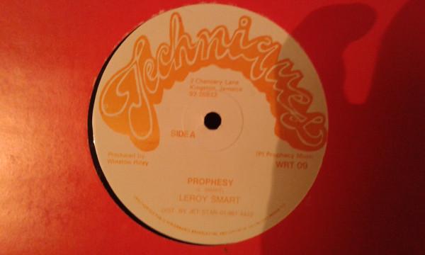 

12inch Record LEROY SMART - Prophecy A Go Hold Them WRT09 Techniques Jamaica Reggae, Ska & Dub Used