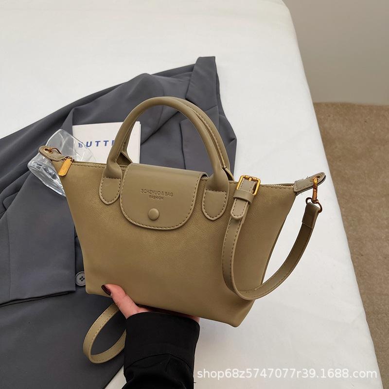 2025 Winter New Korean Version of Personalized Fashion Portable Bucket Bag Retro High-value Commuter Shoulder Crossbody Bag