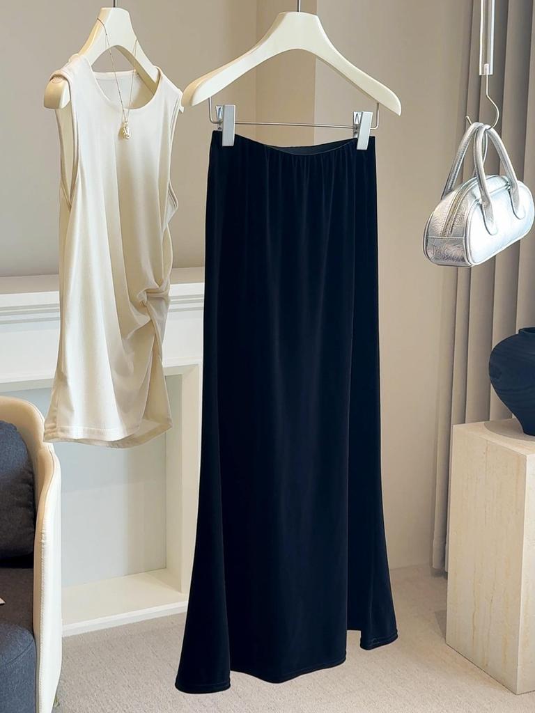 High-waisted velvet mermaid skirt women's 2025 autumn and winter new style slimming mid-length A-line dress.