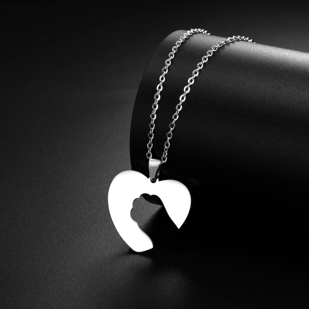 Heart Female Necklace Cat's Paw Charm Pendant Stainless Steel Jewelry on the Neck Cute Hollow Accessories Link Chain 2026 New