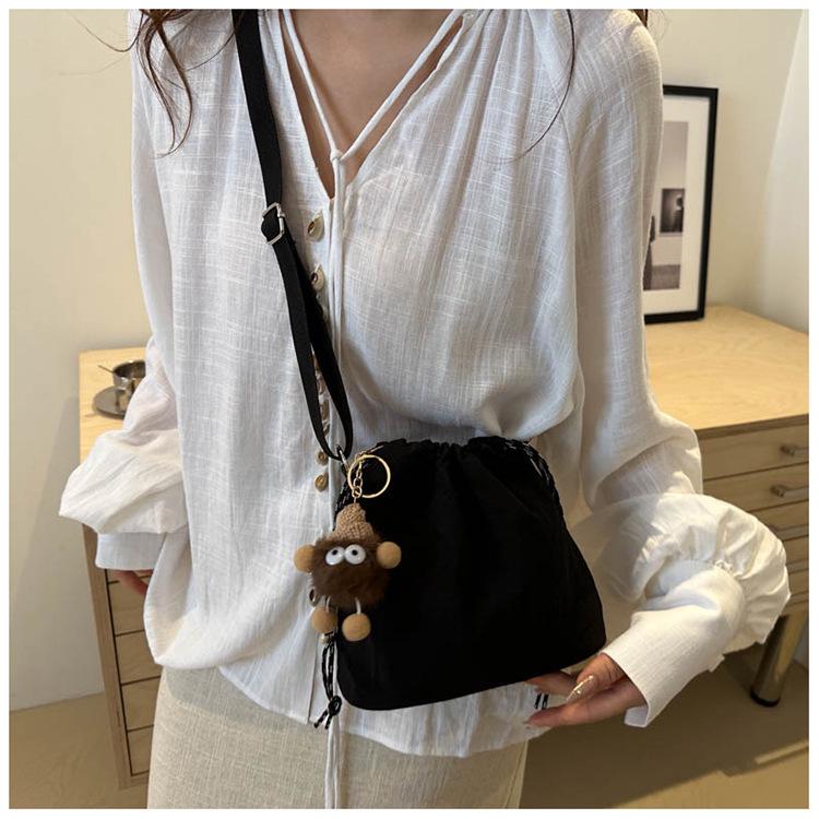 Women's Versatile Large Capacity Crossbody Bag - Japanese & Korean Style with Drawstring