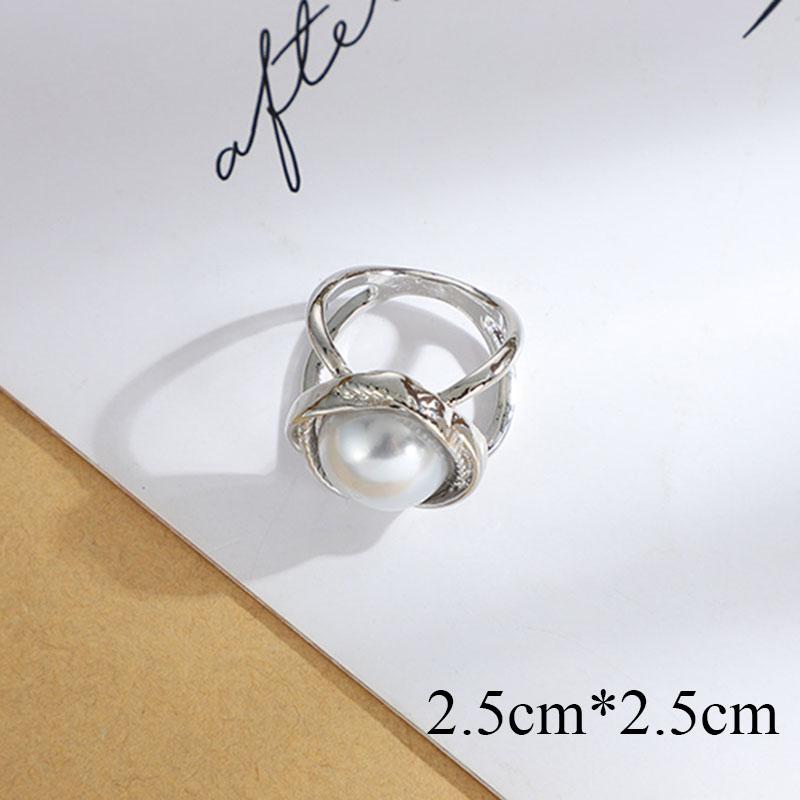 Fashion Pearl Rhinestone Brooches for Women Square Scarf Buckle Geometry Cross Brooch Pin Metal Ring Clothing Accessories