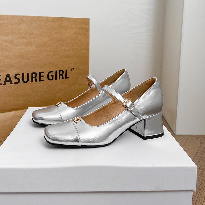 

Sheepskin evening wind single shoes women s 2025 new leather retro square head thick heel with Arc de Triomphe Mary Jane shoes 40