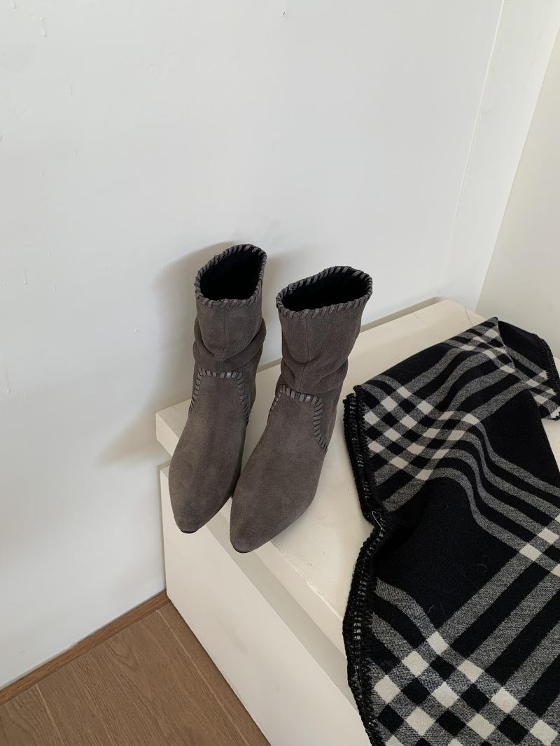 

Ретро нишевые ковбойские сапоги с квадратным носком и внутренней платформой, женские 2025 новые осенне-зимние универсальные и стройнящие сапоги-чулки, модные сапоги 39 серый