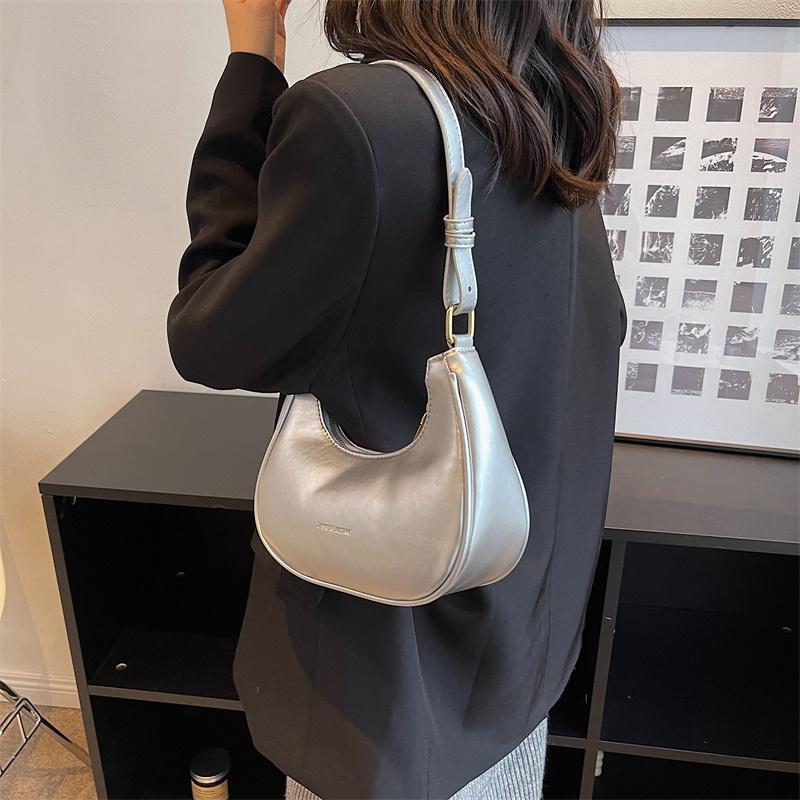 IELGY Женская элегантная сумка через плечо в форме полумесяца из блестящей лакированной — фото 9