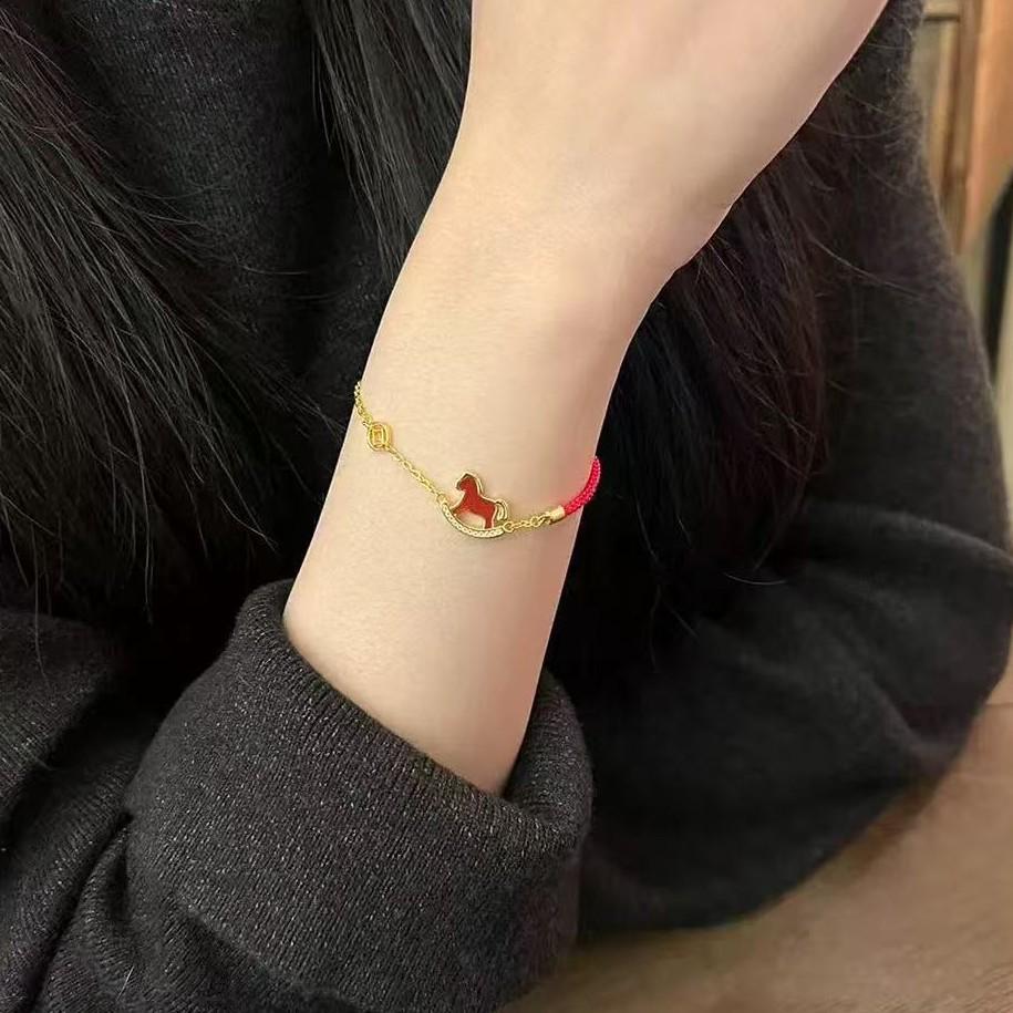 Vergoldetes Sternzeichen-Pferd Rotfaden-Armband zur Anziehung von Reichtum
