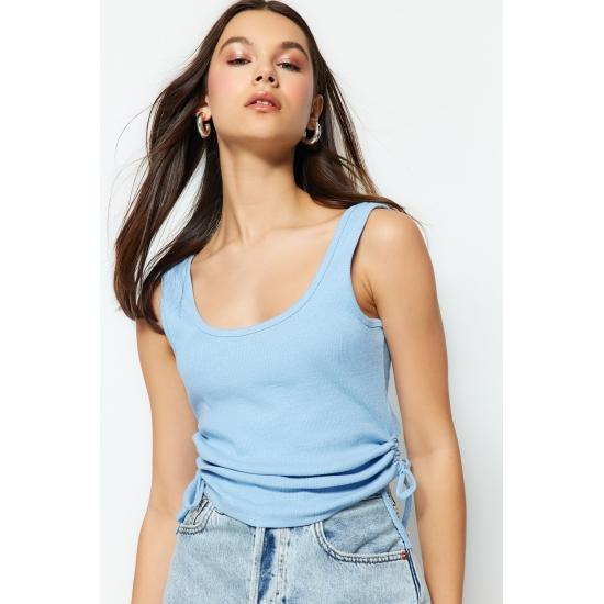 Mailet tricotat elastic, cu volane, cu gât de piscină