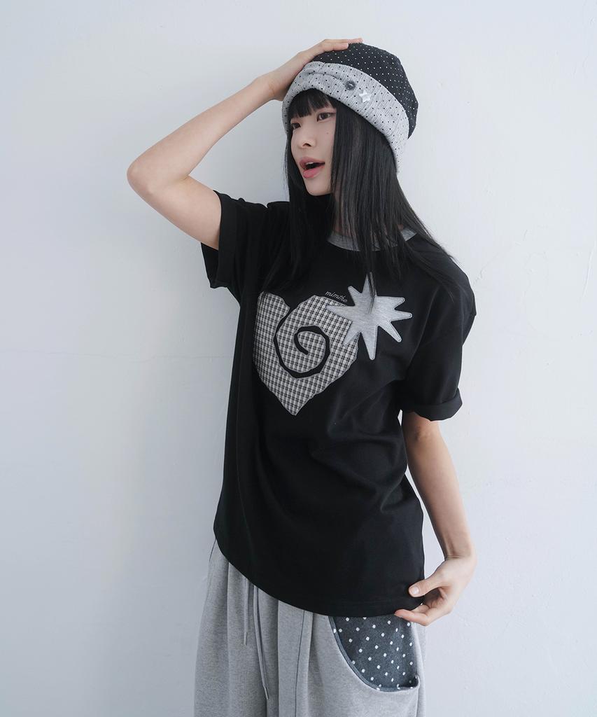 Mimdeowodeulobeu Snail Heart Patch T-Shirt_Black