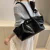 Spring New Beautiful Handbag Large Capacity Underarm Bag Fashion Casual Versatile Shoulder Tote Bag