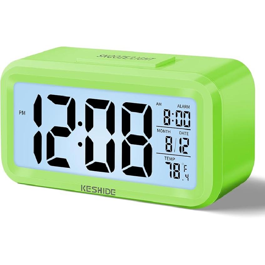 Digital Alarm Clock Battery Operated with Indoor Temperature, Desk Small Clock,Snooze Model,12/24H Display for Bedrooms Heavy Sleepers Kids Travel зелёный
