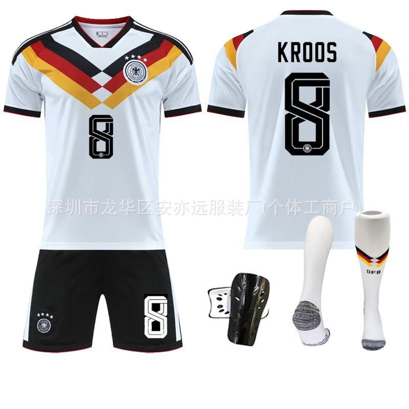 2627 Coupe du Monde Allemagne Domicile N°. 10 Musiara Jersey 7 Hafertz 8 Kross Costume Uniforme de Football Hommes
