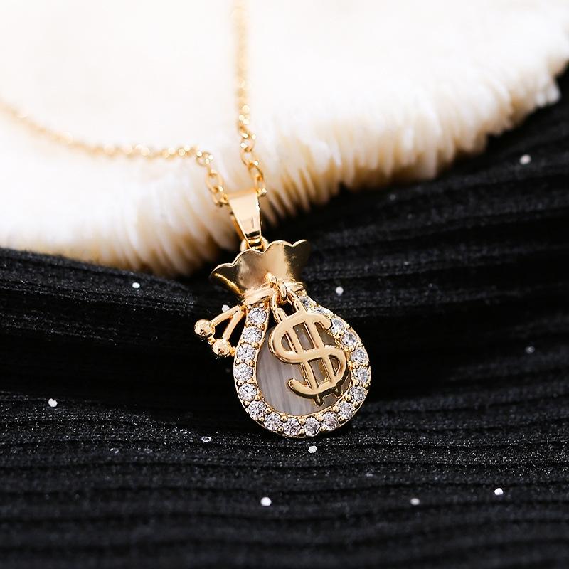 1 Pcs Copper Pendant Money Pouch Titanium Steel Necklace Model 2024 Women Niche Trend Light Luxury Collarbone Chain