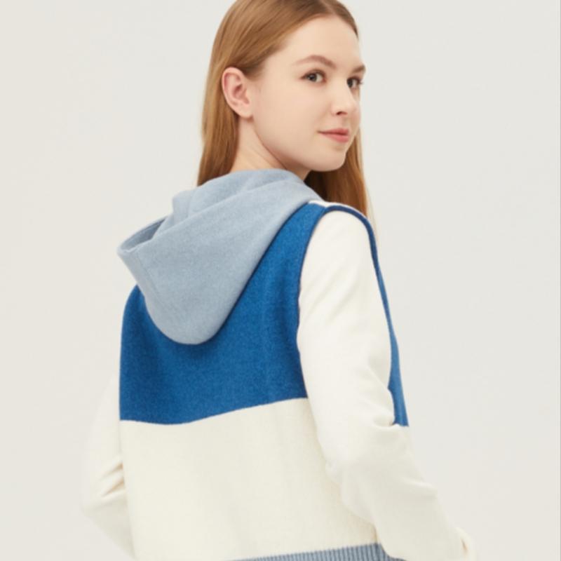 Benetton Color Block Hooded Zip Up Knit Vest Bakva1511