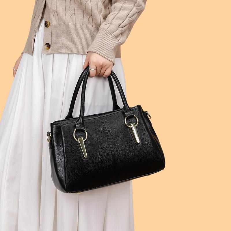 2025 Stylish Handbag for Women: Versatile Single Shoulder Bag for Moms