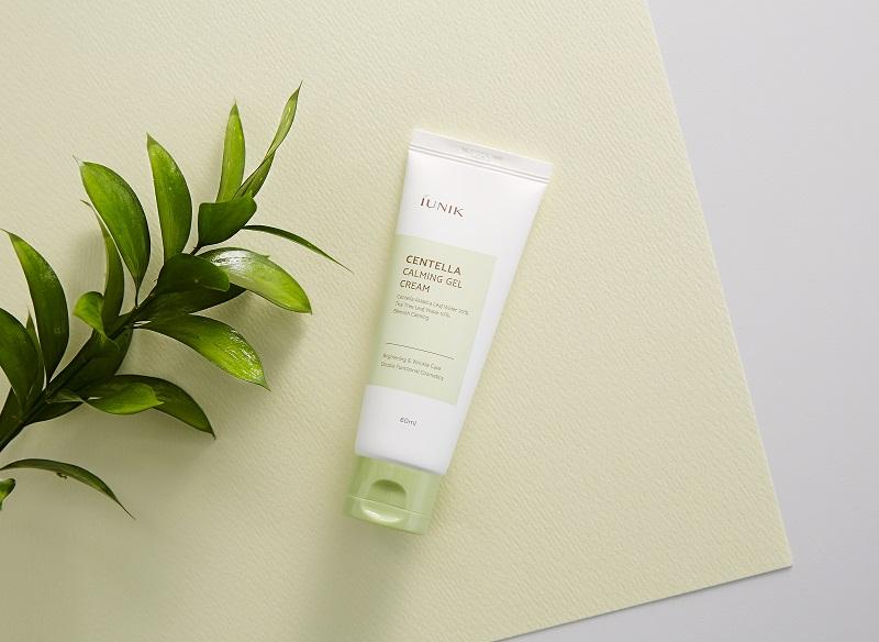 IUNIK Centella Calming Gel Cream, 60ml - Soothing and Moisturizing Gel Face Cream