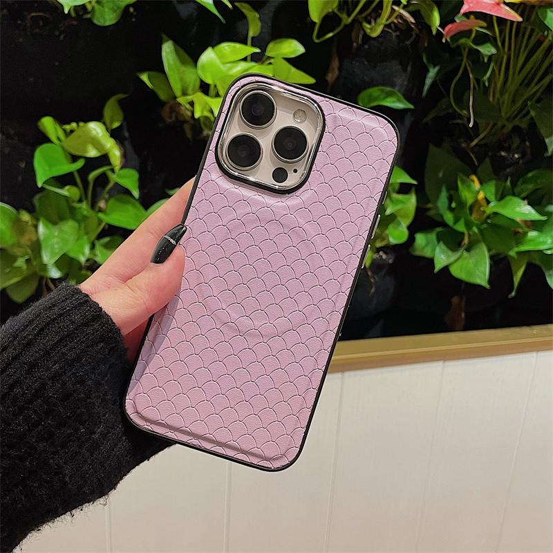 

Магнитный чехол для телефона Magsafe из кожи рыбья чешуя и мягкого ТПУ для iPhone 16 Pro Max 14 12 13 15 Pro Max, с гальванизированными кнопками, задняя крышка из ПК For iPhone 16 фиолетовый