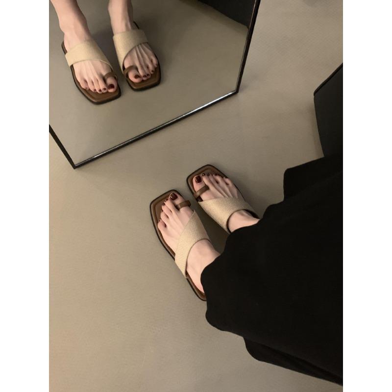 

New toe slippers soft sole comfortable flip-flops beach shoes fashionable flat cool slippers women s senior wear 35 коричневый