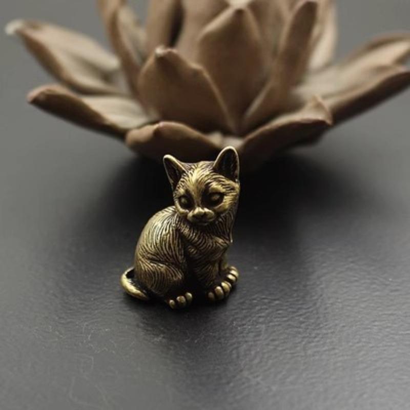 1PC Brass Kitty Ornament - Office Desktop Ornament with Bored Retro Tea Pet Brass Decorative Pendant Multi-style Statue