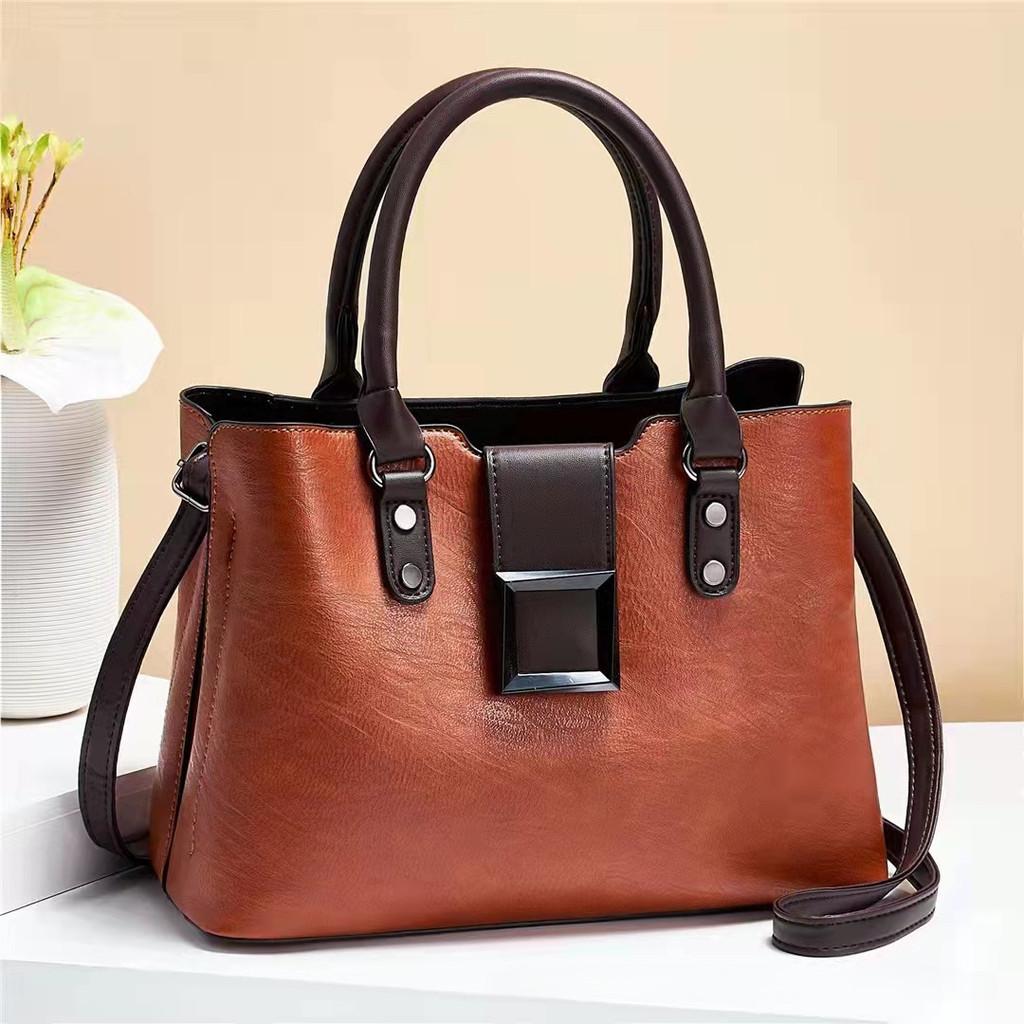 Large Capacity Retro Style Handbag For Women With Multi-functional Pockets And Zipper Closure