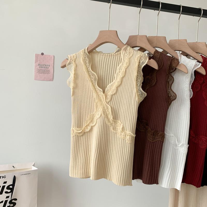 Summer New Sexy Lace Halter Vest Women Inside The Top V-neck Ice Silk Slimming Bottom Knitwear