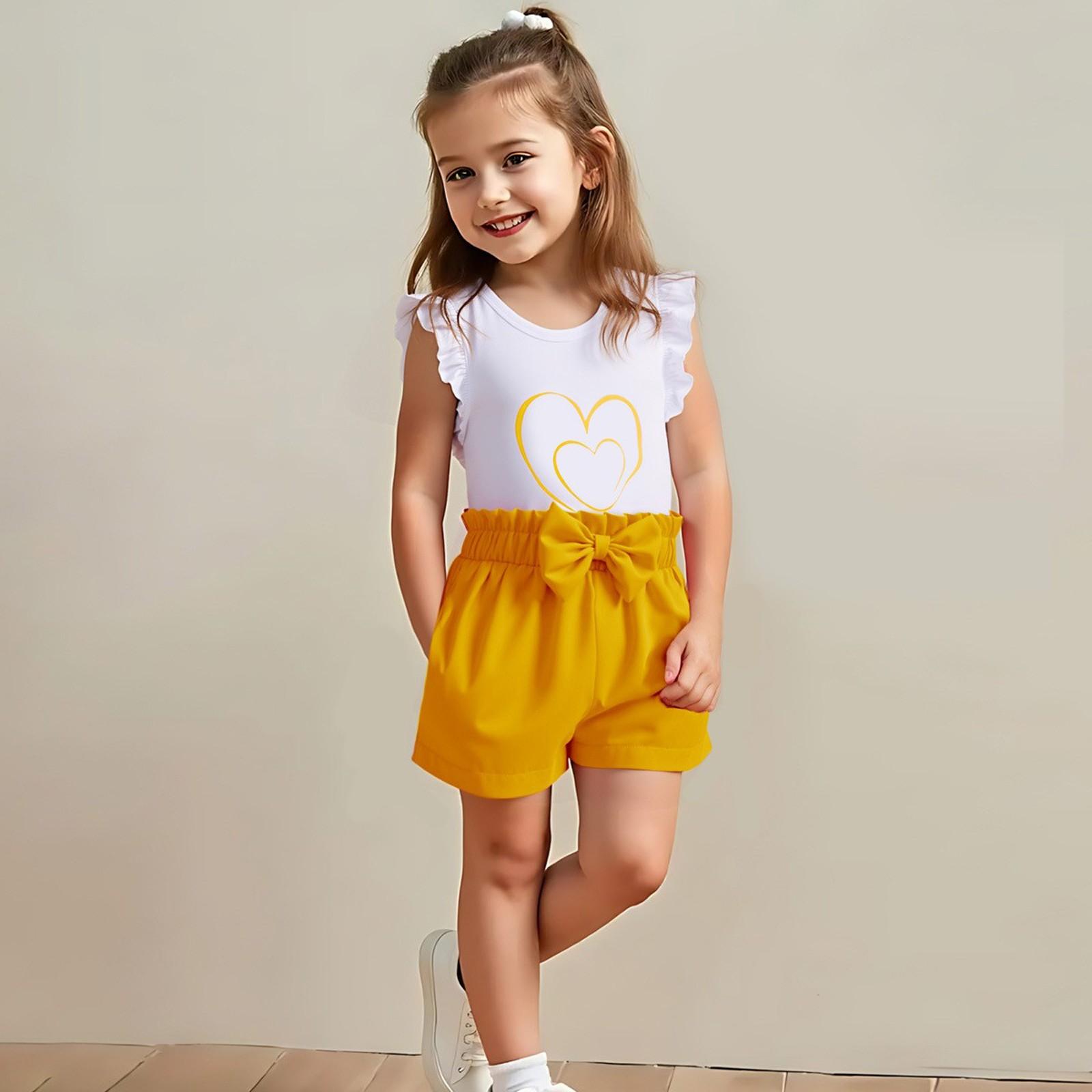 

Комплект для девочек с принтом сердечек - Футболка с рукавом и шорты с бантом 90 жёлтый