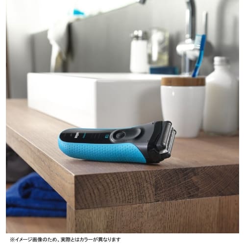 Pánský holicí strojek Braun Series 3 se 3 čepelemi 3030s