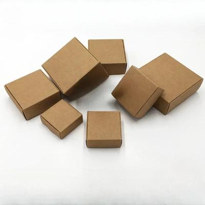 Boîte d'emballage en papier Kraft 50 pièces Petite Durable Pliage Carré Emballage Cadeau Cosmétique Multi-tailles Boîtes Rigides Avion