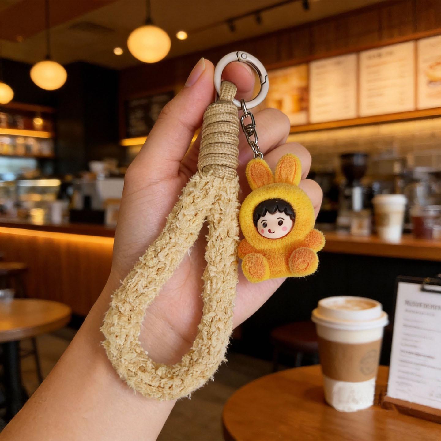 

Brown Knit Yarn Lanyard with Cartoon Maruko Bag Charm Keychain коричневый