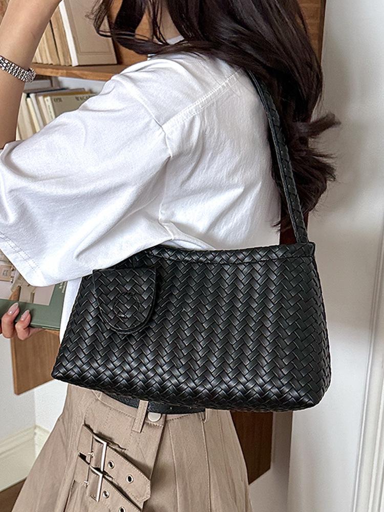 Elegant French Woven Pattern Baguette Women's Shoulder Bag 2026
