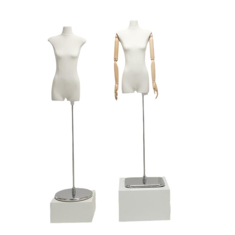 Korean Style Female Mannequin with Flat Chest for Clothing Display
