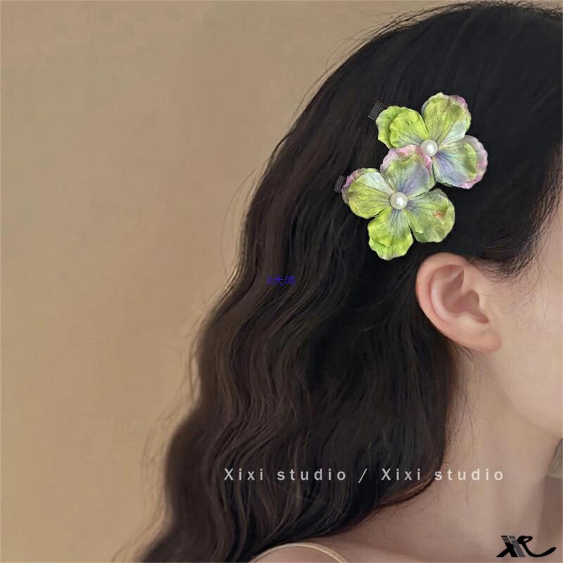 Blue Beach Floral Hair Clip - Elegant Headwear & Side Hairpin Accessory