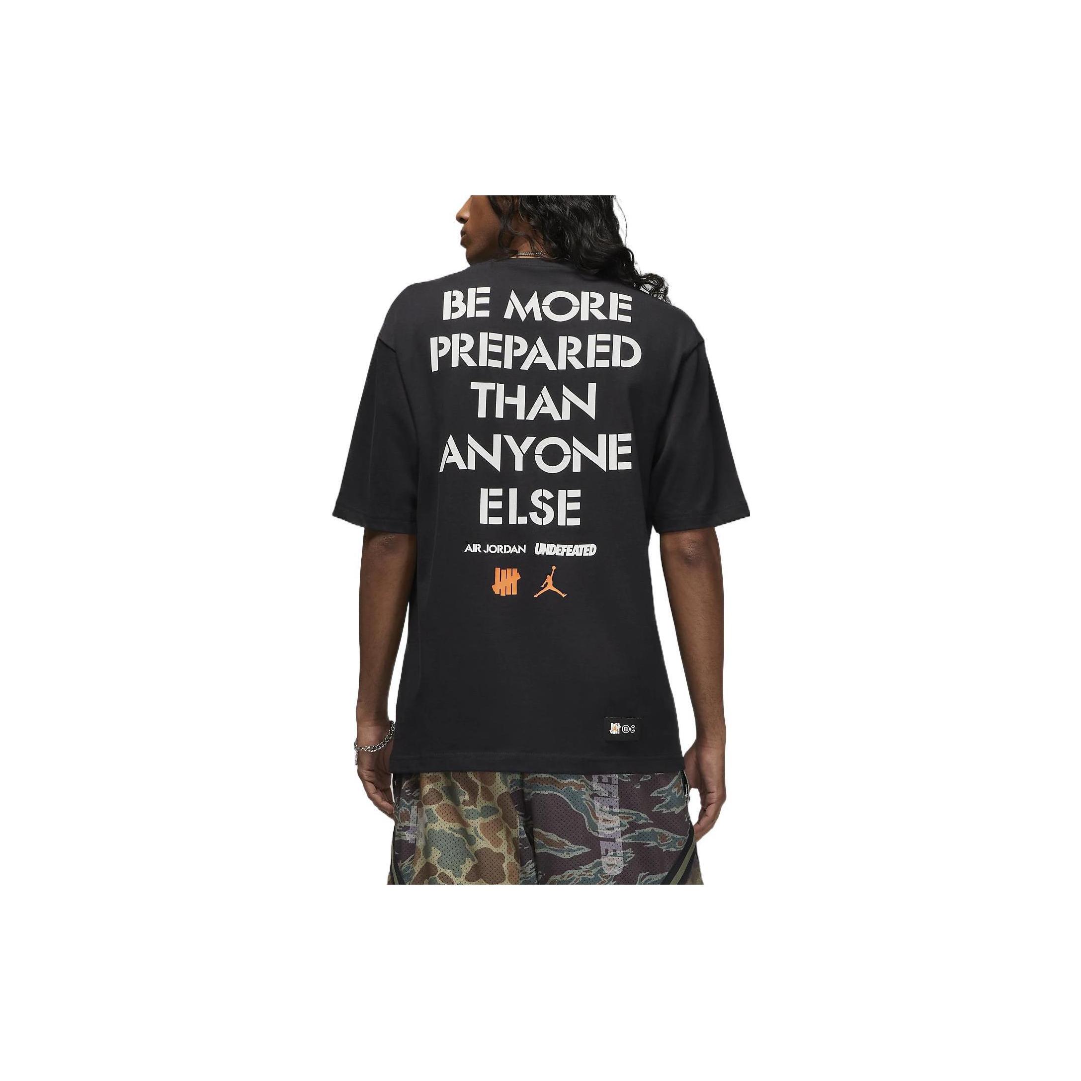 JORDAN X Undefeated Strikes Tee DX4305-010 XS