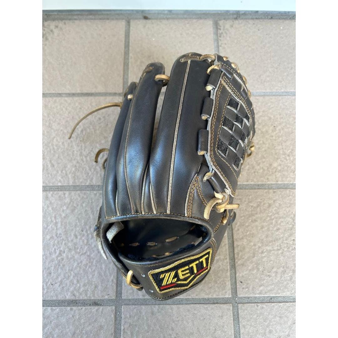 Used ZETT Pro Status Softball Gloves