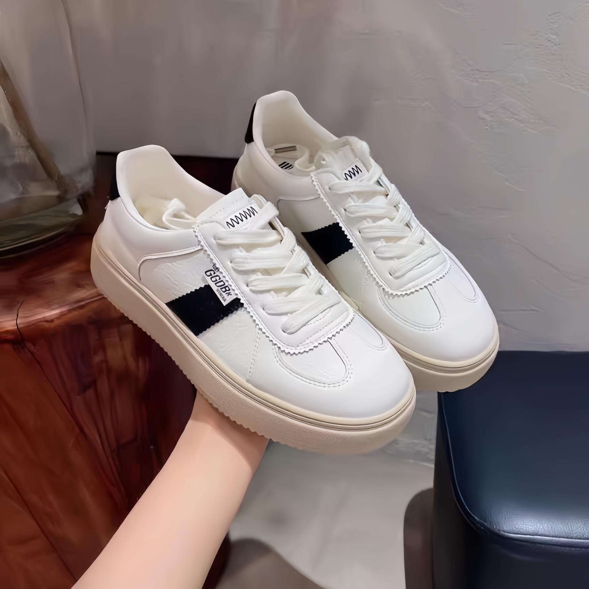 

Korean version of thick-soled heightened color matching German training shoes women s 2025 new comfortable and lightweight small sports and leisure bo 35 чёрный