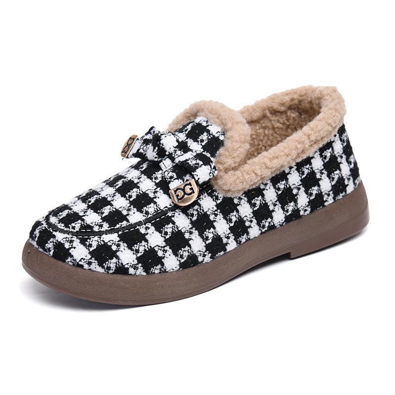 Processing custom winter new old Beijing cloth shoes women's cotton shoes middle-aged and elderly piled thickened warm mother shoes cotton boots
