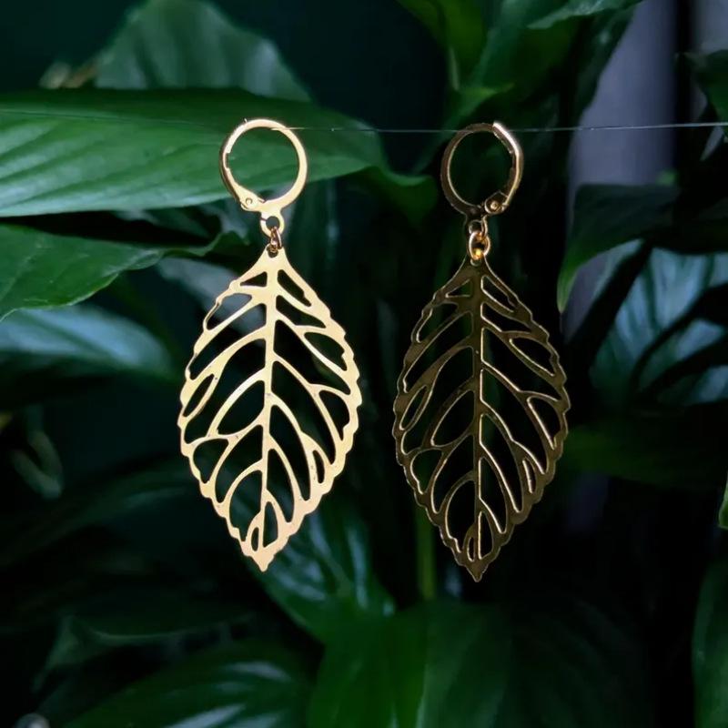 Moth Star Dangle Earrings Hollow Out Moth Drop Earrings For Women Boho Party Jewelry Gift