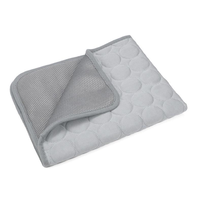 Summer Pet Ice Silk Cooling Mat Heat Relief Pad For Small Medium Big Dogs Cats Durable Washable Sofa Nest Sleeping Cool Blanket Pet Daily Supplies