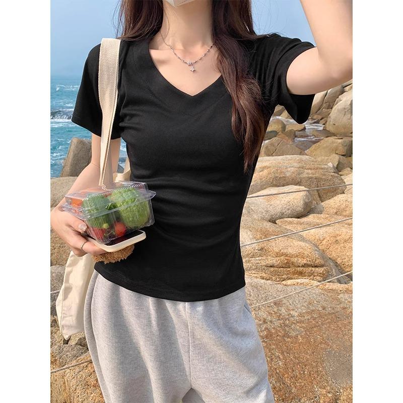 Black v-neck right shoulder short-sleeved T-shirt for women pure desire slimming hot girl low collar exposed collarbone half-sleeved summer top