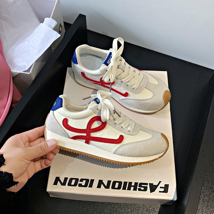 

2025 весна и осень звезды одного стиля~ немецкие кроссовки женские внутренняя высота увеличение кривая широкая голова повседневная ретро ins прилив ca 40