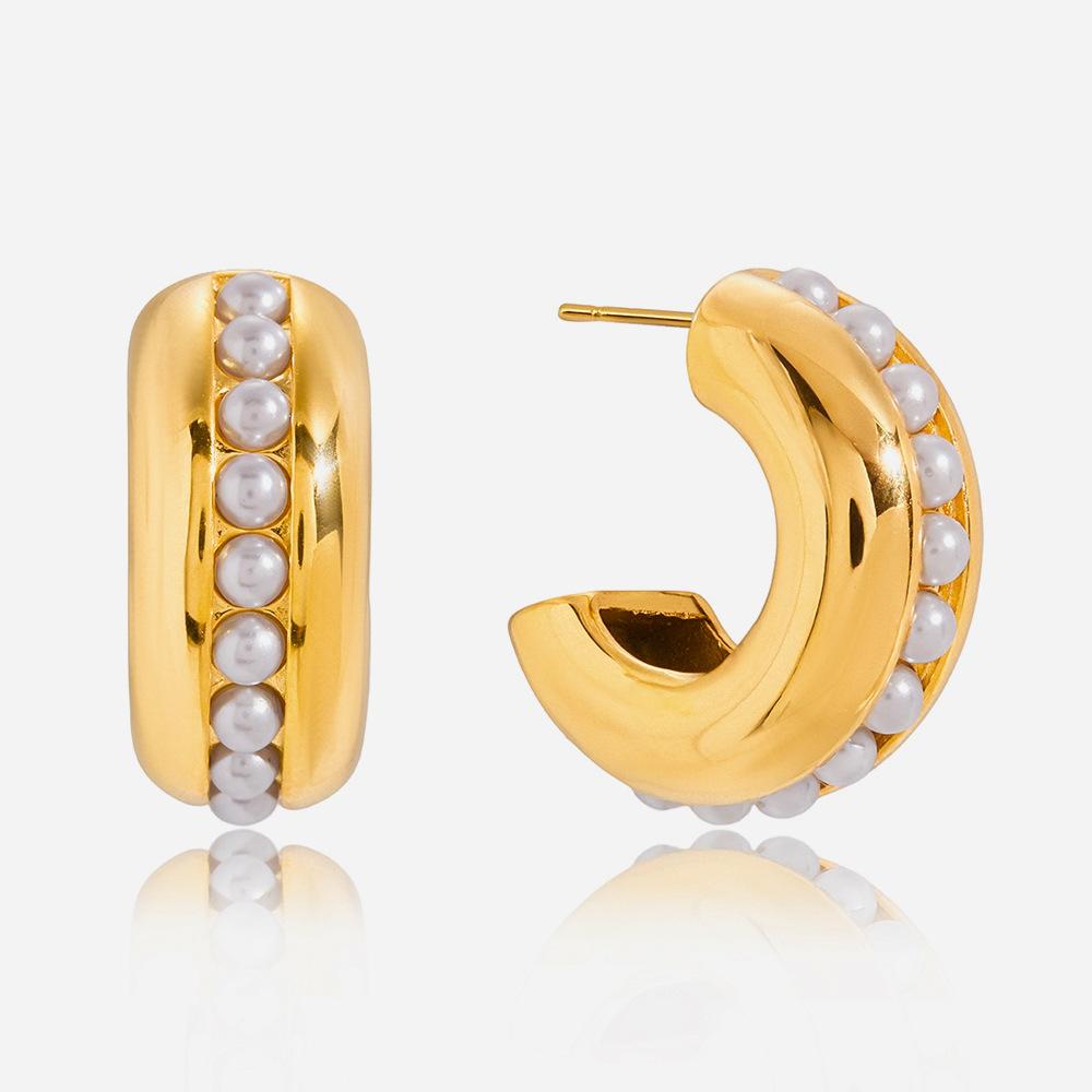 Light luxury high-end pearl C-ring earrings, earrings and jewelry.