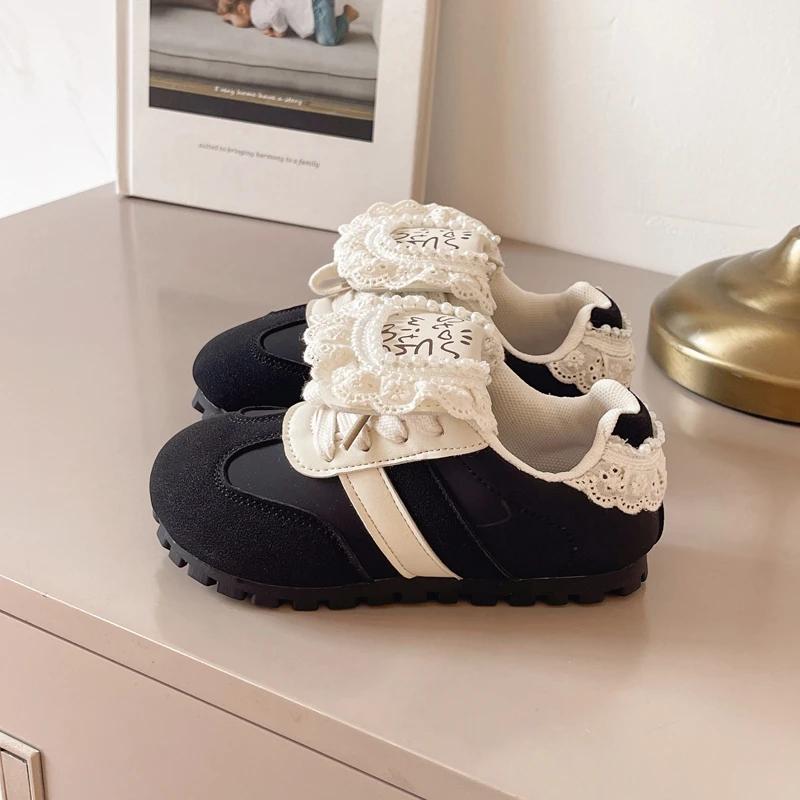 Chaussures Décontractées pour Enfants 2024 pour Filles Automne Nouvelle Mode Élégantes Dentelle Semelle Souple Antidérapantes Polyvalentes Chic Quotidien Chaussures de Sport