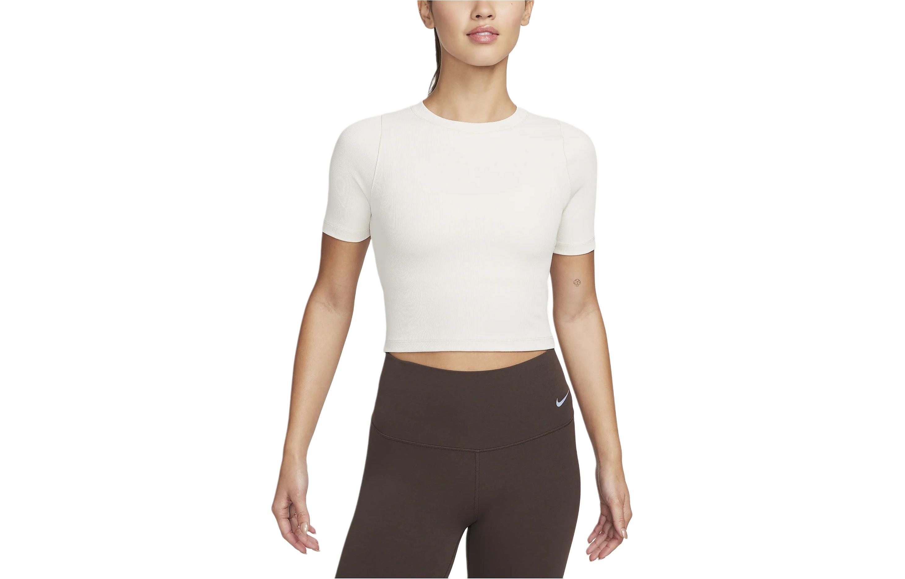 

Nike T Shirt Women s Stone Brown FN7468-104 S