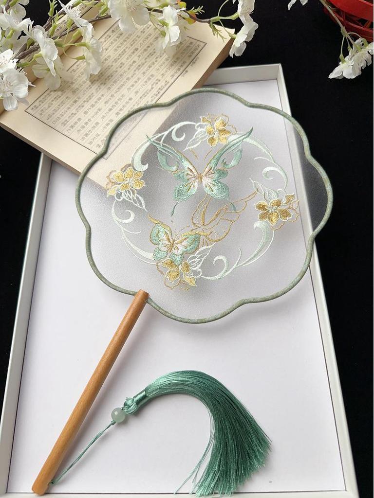 Ancient Style Chinese Embroidered Round Fan for Hanfu and Cheongsam