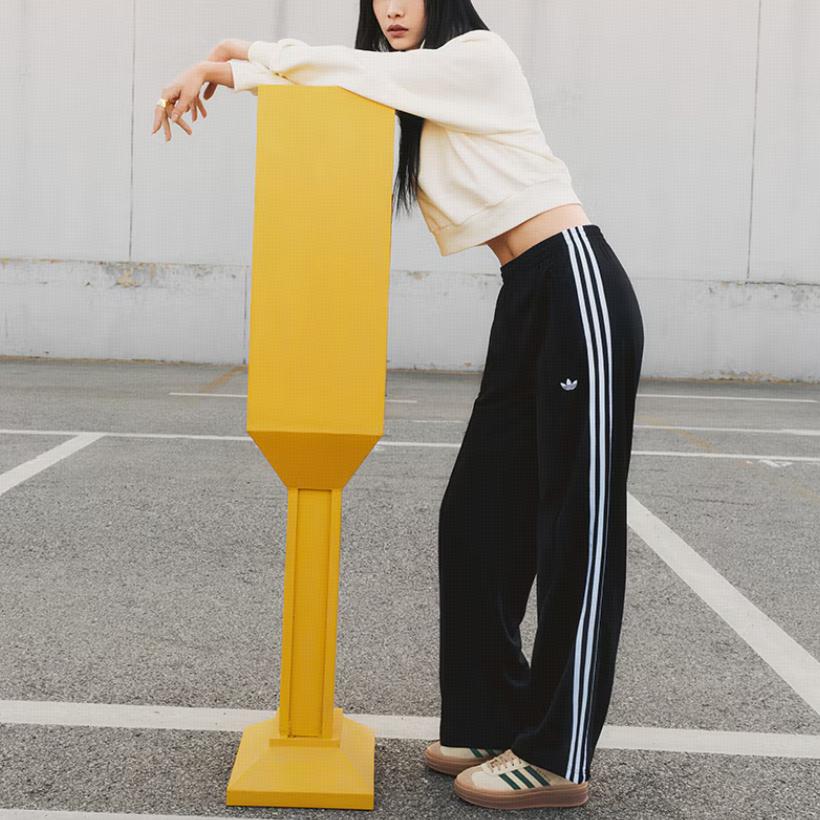 Adidas Originale Atmungsaktive Weiche Hautfreundliche Feuchtigkeitsableitende Sport-Langhose Damen Unterteil Schwarz KB2467