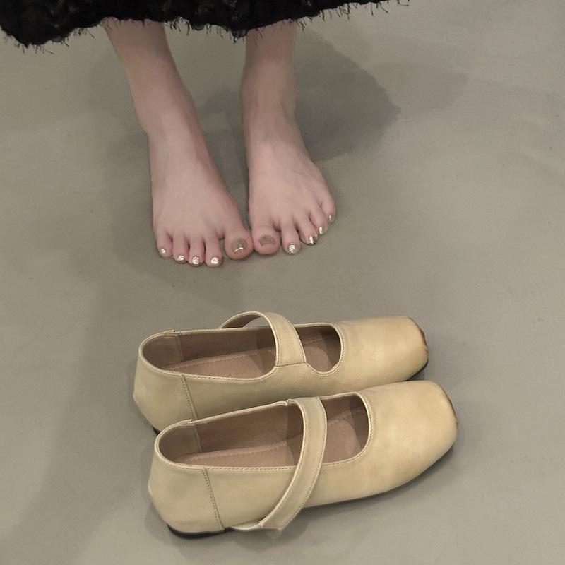 Square head retro ballet shoes female outer wear fairy style flat shoes 2025 new one-pedal Mary Jane shoes