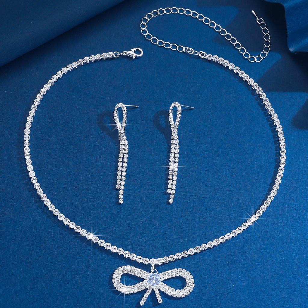 Retro Rhinestone Big Bow Necklace Earrings Set Exaggerated Temperament Simple Necklace