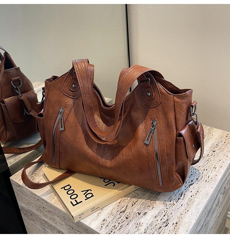 Bag Women's Tote Bag Large Capacity Autumn and Winter Crossbody New Retro Premium Shoulder Handbag