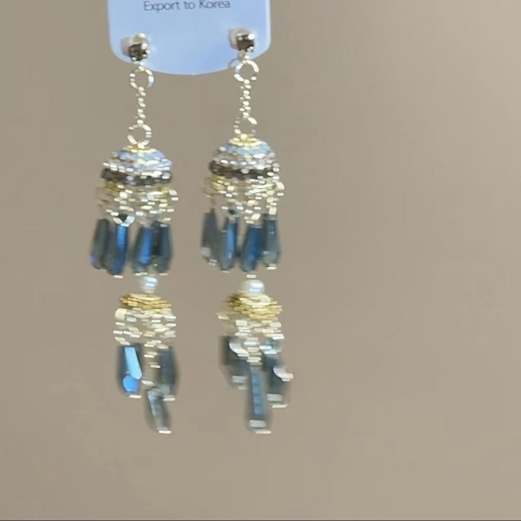 Europäischer und amerikanischer ethnischer Stil, mit Diamanten besetzte Wassertropfen-Quasten-Ohrringe, Steckerohrringe, Damenohrringe, Design-Sinn Nische